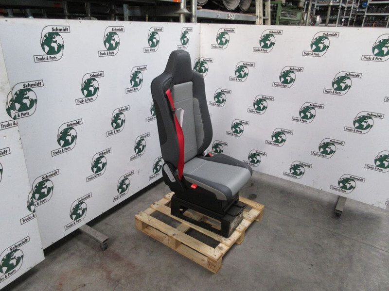 Renault T-SERIE 7482269090 BIJRIJDERSTOEL EURO 6 - Asiento para Camión: foto 3 Renault T-SERIE 7482269090 BIJRIJDERSTOEL EURO 6 - Asiento para Camión: foto 3