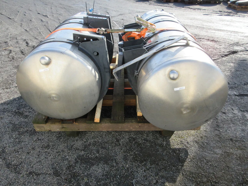 Scania 2859387 // 2782051 // 2859386 // 2782050 LNG TANKS SCANIA R 410 NGS 2021 - Depósito de combustible para Camión: foto 3 Scania 2859387 // 2782051 // 2859386 // 2782050 LNG TANKS SCANIA R 410 NGS 2021 - Depósito de combustible para Camión: foto 3