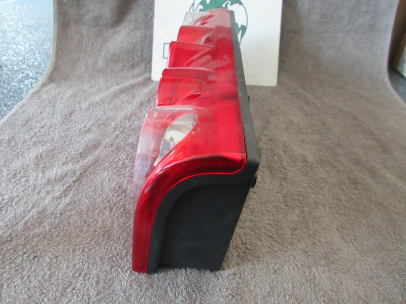 Schmitz Cargobull 1008680//25-6010-50 ACHTERLAMP NIEUWE !!!! - Luz trasera para Camión: foto 4 Schmitz Cargobull 1008680//25-6010-50 ACHTERLAMP NIEUWE !!!! - Luz trasera para Camión: foto 4