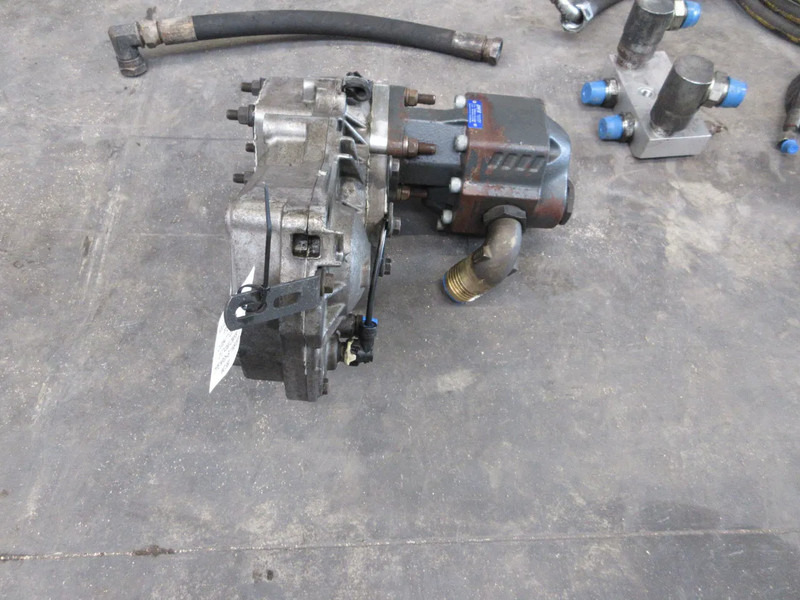 Volvo 21309477 // 20726050 // 21374368 PTO POMP EN TANK VOLVO FH MODEL 2018 - Embrague y piezas para Camión: foto 3 Volvo 21309477 // 20726050 // 21374368 PTO POMP EN TANK VOLVO FH MODEL 2018 - Embrague y piezas para Camión: foto 3