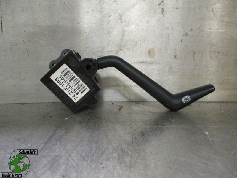 Volvo 7421071093 STUURSCHAKELAAR - Sistema eléctrico: foto 1 Volvo 7421071093 STUURSCHAKELAAR - Sistema eléctrico: foto 1