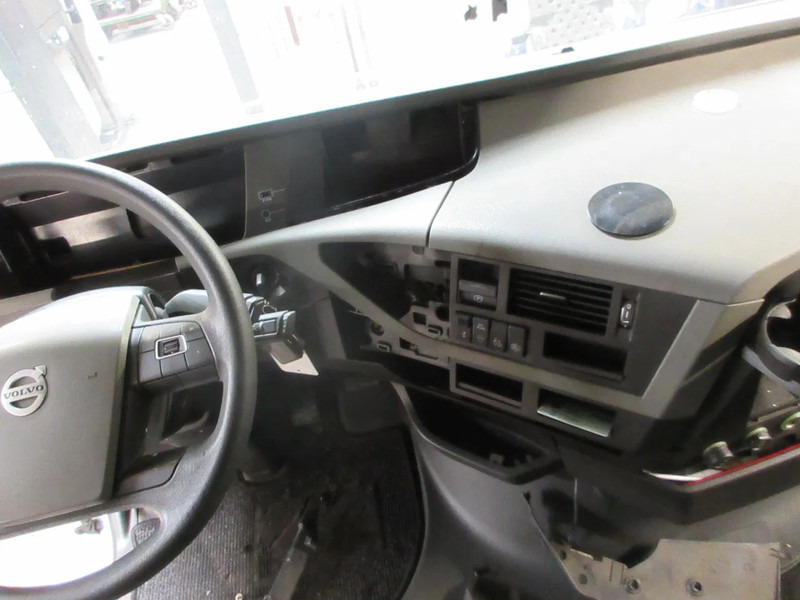 Volvo Dashboard volvo model 2018 euro 6 compleet - Salpicadero para Camión: foto 3 Volvo Dashboard volvo model 2018 euro 6 compleet - Salpicadero para Camión: foto 3