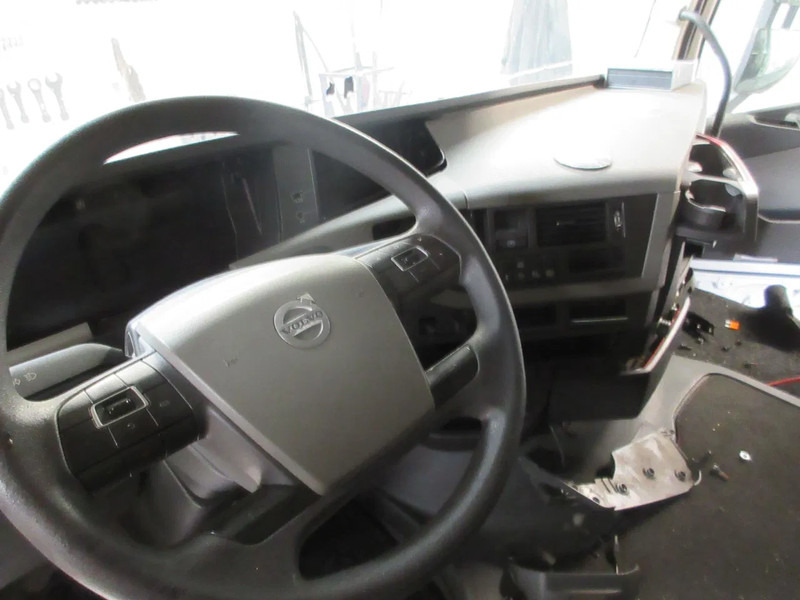 Volvo Dashboard volvo model 2018 euro 6 compleet - Salpicadero para Camión: foto 5 Volvo Dashboard volvo model 2018 euro 6 compleet - Salpicadero para Camión: foto 5