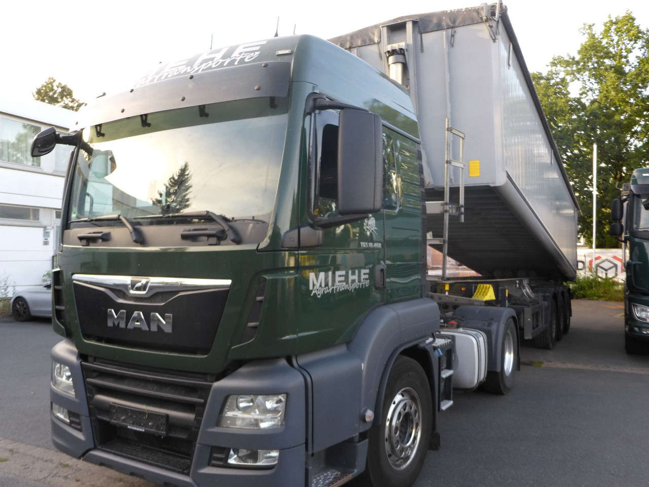 MAN 18.460 Top-Zustand + 1. Hd.+ Kipphydraulik - Cabeza tractora: foto 1 MAN 18.460 Top-Zustand + 1. Hd.+ Kipphydraulik - Cabeza tractora: foto 1