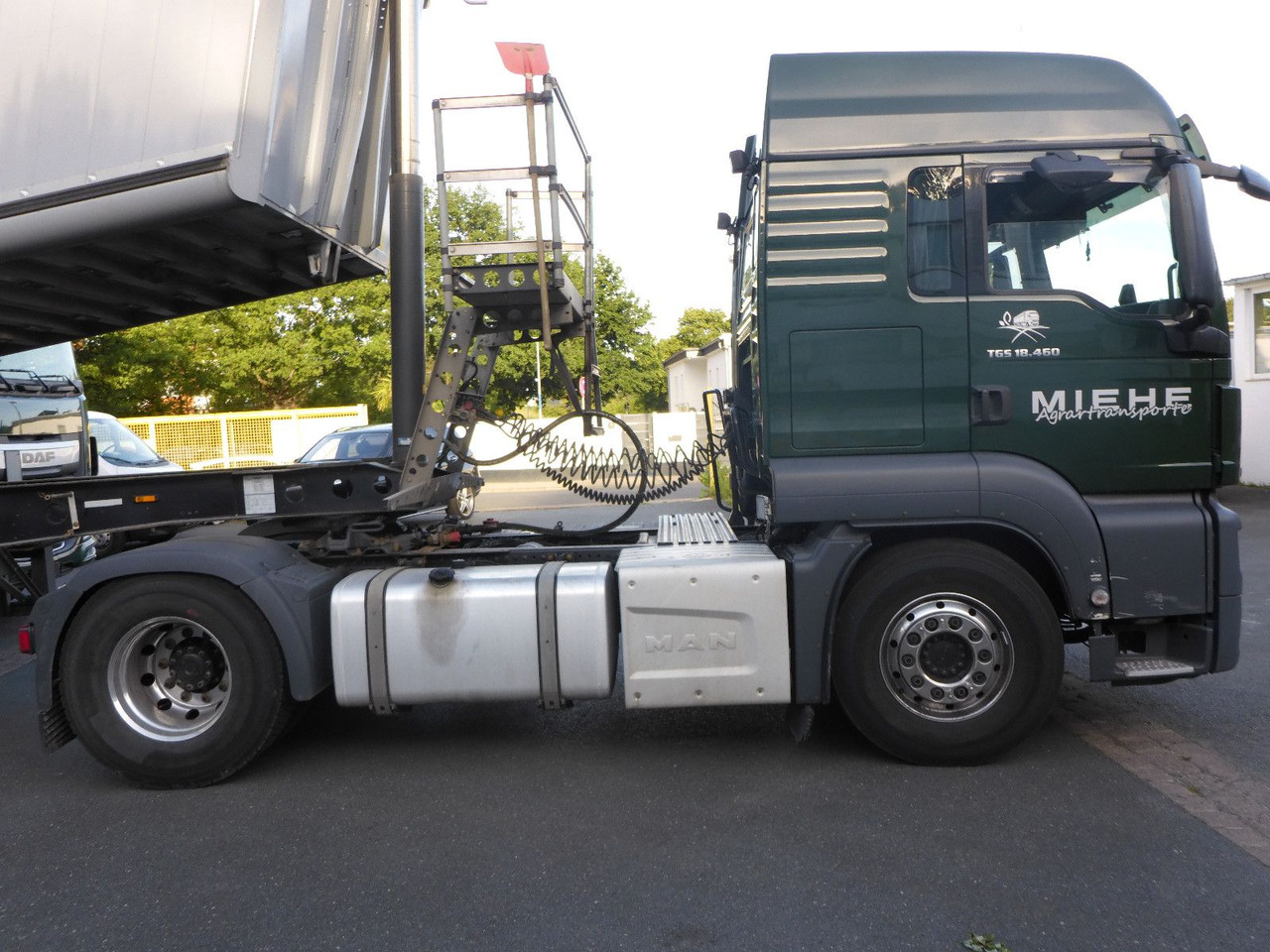 MAN 18.460 Top-Zustand + 1. Hd.+ Kipphydraulik - Cabeza tractora: foto 2 MAN 18.460 Top-Zustand + 1. Hd.+ Kipphydraulik - Cabeza tractora: foto 2