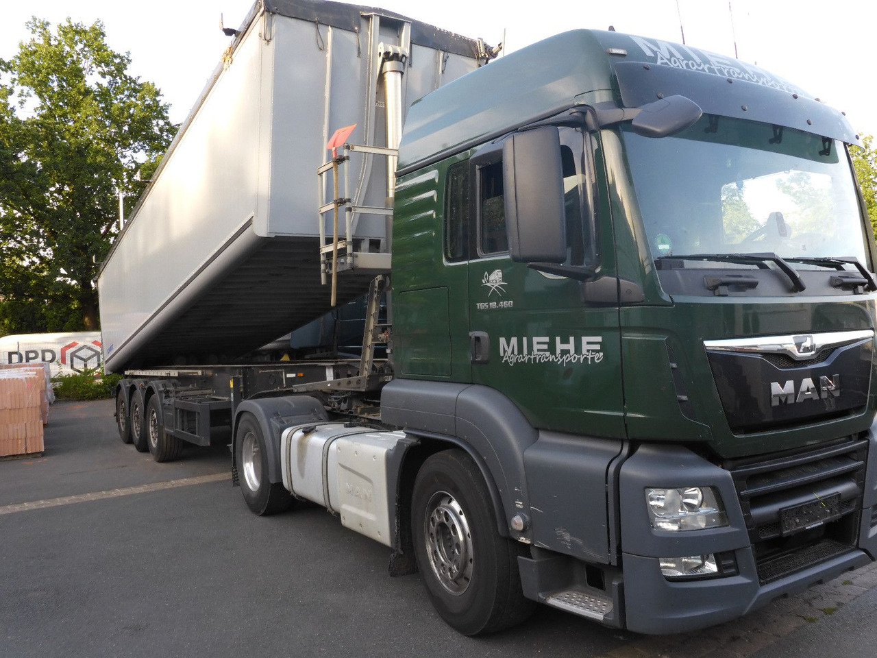 MAN 18.460 Top-Zustand + 1. Hd.+ Kipphydraulik - Cabeza tractora: foto 4 MAN 18.460 Top-Zustand + 1. Hd.+ Kipphydraulik - Cabeza tractora: foto 4