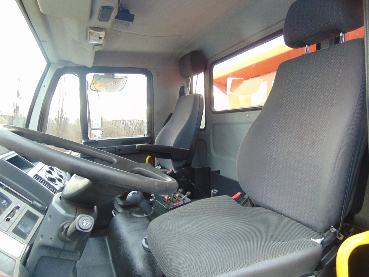 Camión volquete MAN 18-224 4x4 KIPER: foto 19