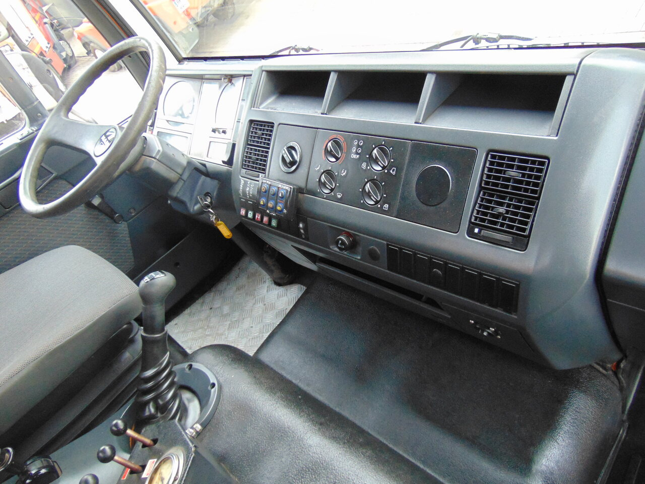 Camión volquete MAN 18-224 4x4 KIPER: foto 21