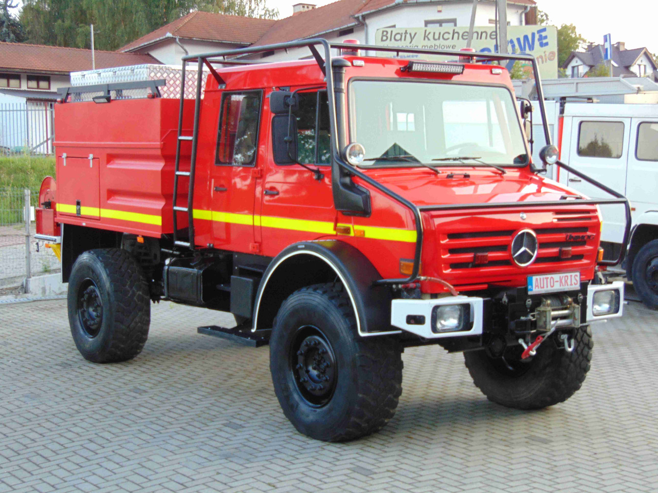 MERCEDES-BENZ Unimog U5000 4x4 DESAUTEL - 5000 WATER !!! - Camión de bomberos: foto 2 MERCEDES-BENZ Unimog U5000 4x4 DESAUTEL - 5000 WATER !!! - Camión de bomberos: foto 2