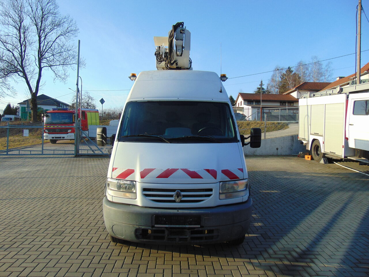 Plataforma elevadora RENAULT Mascott 2,8dCi 110 L2H3 France Elevateur 152TTF 162TTF: foto 7