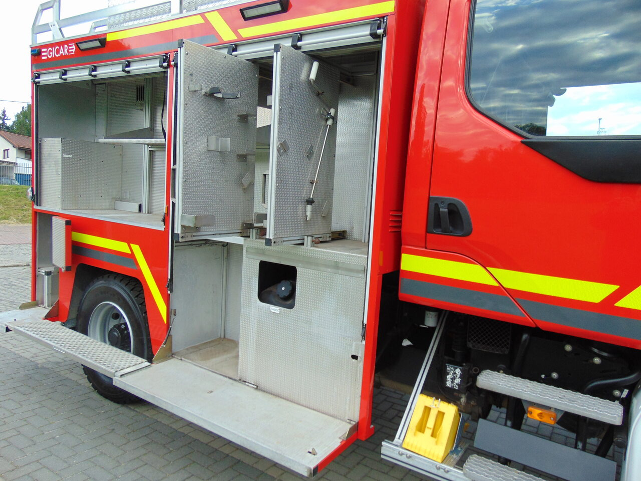 Camión de bomberos RENAULT Midlum 220dCi 4x4 GICAR: foto 12
