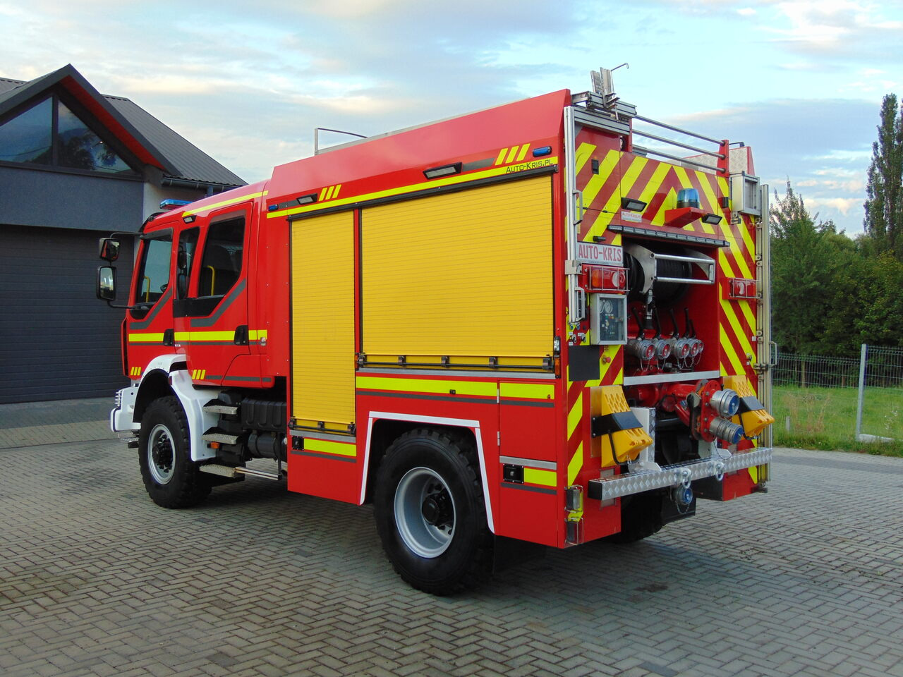 RENAULT Midlum 240DXi 4x4 GIMAEX - Camión de bomberos: foto 3 RENAULT Midlum 240DXi 4x4 GIMAEX - Camión de bomberos: foto 3