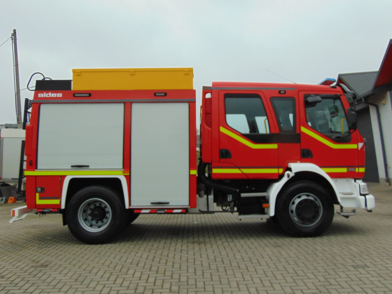 Camión de bomberos RENAULT Midlum 270dCi SIDES TOP: foto 7