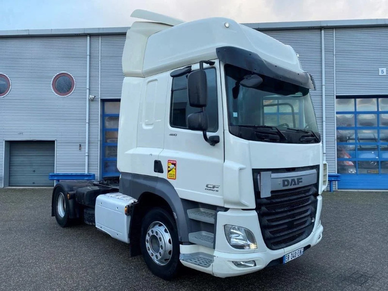 DAF CF460 / AUTOMATIC / PARK COOL / SPACE CAB / EURO-6 / 2017 - Cabeza tractora: foto 2 DAF CF460 / AUTOMATIC / PARK COOL / SPACE CAB / EURO-6 / 2017 - Cabeza tractora: foto 2