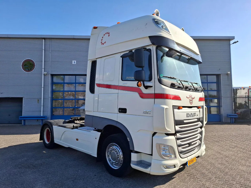 DAF XF106-460 / INTARDER / TUV:28-11-2025 / GVW:50TON / NL TRUCK / ADR / FULL SPOILER / NAVI / FRIDGE / AUTOMATIC / EURO-6 / 2014 - Cabeza tractora: foto 2 DAF XF106-460 / INTARDER / TUV:28-11-2025 / GVW:50TON / NL TRUCK / ADR / FULL SPOILER / NAVI / FRIDGE / AUTOMATIC / EURO-6 / 2014 - Cabeza tractora: foto 2
