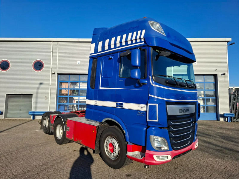 DAF XF106-510 / INTARDER / BOOGIE / DEB / ACC / LWDS / PARK-AIRCO / NAVI / LEATHER / FRIDGE / AUTOMATIC / EURO-6 / 2017 - Cabeza tractora: foto 2 DAF XF106-510 / INTARDER / BOOGIE / DEB / ACC / LWDS / PARK-AIRCO / NAVI / LEATHER / FRIDGE / AUTOMATIC / EURO-6 / 2017 - Cabeza tractora: foto 2