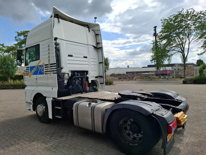 MAN TGX 18.440 / NL TRUCK / TUV:20-02-2026 / DOUBLE TANK / NAVI / FRIDGE / MICROWAVE / ACC / LWDS / AUTOMATIC / EURO-6 / 2016 - Cabeza tractora: foto 3 MAN TGX 18.440 / NL TRUCK / TUV:20-02-2026 / DOUBLE TANK / NAVI / FRIDGE / MICROWAVE / ACC / LWDS / AUTOMATIC / EURO-6 / 2016 - Cabeza tractora: foto 3