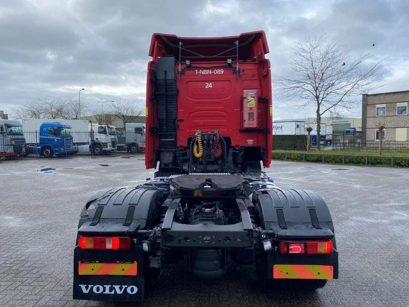 Volvo FH4-460 / DOUBLE TANK / VEB+ / ONLY:532368 KM / LWDS / AUTOMATIC / EURO-6 / 2016 - Cabeza tractora: foto 4 Volvo FH4-460 / DOUBLE TANK / VEB+ / ONLY:532368 KM / LWDS / AUTOMATIC / EURO-6 / 2016 - Cabeza tractora: foto 4