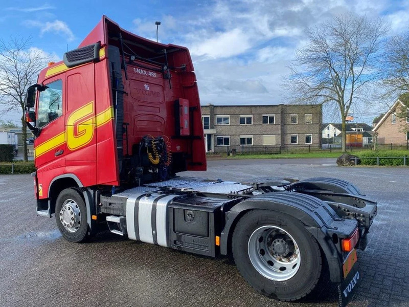 Volvo FH4-460 / DOUBLE TANK / VEB+ / ONLY:596514 KM / LWDS / AUTOMATIC / EURO-6 / 2016 - Cabeza tractora: foto 3 Volvo FH4-460 / DOUBLE TANK / VEB+ / ONLY:596514 KM / LWDS / AUTOMATIC / EURO-6 / 2016 - Cabeza tractora: foto 3