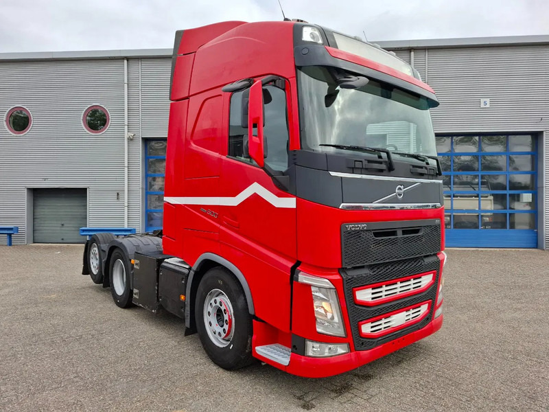 Volvo FH4-500 / VEB+ / ACC / LWDS / FULL-AIR / LIFT AXLE / 705064 KM / FRIDGE / AUTOMATIC / EURO-6 / 2018 - Cabeza tractora: foto 2 Volvo FH4-500 / VEB+ / ACC / LWDS / FULL-AIR / LIFT AXLE / 705064 KM / FRIDGE / AUTOMATIC / EURO-6 / 2018 - Cabeza tractora: foto 2