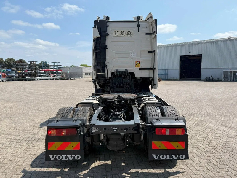 Volvo FH5-500 / ENGINE RUNNING / TURBO COMPOUND / ONLY:434243 KM / VEB+ / PARKCOOL / DOUBLE TANK / EURO-6 / 2021 - Cabeza tractora: foto 4 Volvo FH5-500 / ENGINE RUNNING / TURBO COMPOUND / ONLY:434243 KM / VEB+ / PARKCOOL / DOUBLE TANK / EURO-6 / 2021 - Cabeza tractora: foto 4