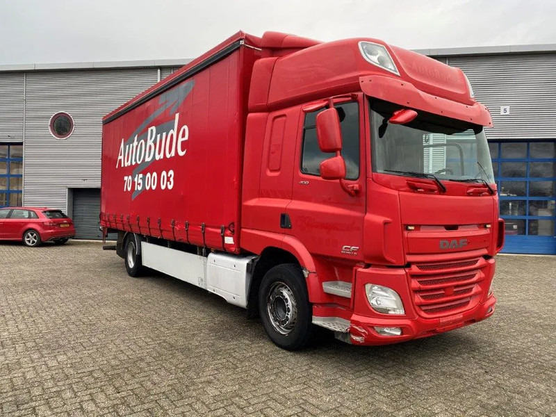 DAF CF400 / CURTAIN SAILS / BIG PLATFORM 2500 KG / DEB / NAVI / FULL-AIR / LWDS / ACC / AUTOMATIC / EURO-6 / 2015 - Camión caja cerrada: foto 2 DAF CF400 / CURTAIN SAILS / BIG PLATFORM 2500 KG / DEB / NAVI / FULL-AIR / LWDS / ACC / AUTOMATIC / EURO-6 / 2015 - Camión caja cerrada: foto 2