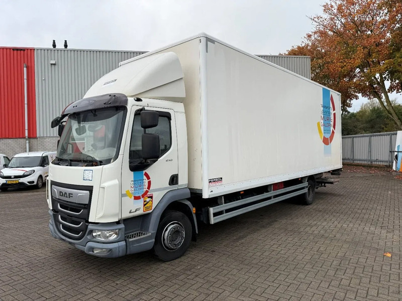 DAF LF210 / NICE CLEAN CLOSED BOX / PLATFORM 1500 KG / NO KEYS / AUTOMATIC / EURO-6 / 2019 - Camión caja cerrada: foto 1 DAF LF210 / NICE CLEAN CLOSED BOX / PLATFORM 1500 KG / NO KEYS / AUTOMATIC / EURO-6 / 2019 - Camión caja cerrada: foto 1