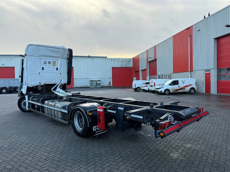 Mercedes-Benz Actros 1845 / ONLY:467007 KM / MIRRORCAM / FULL-AIR / AIRCO / AUTOMATIC / EURO-6 / 2022 - Camión chasis: foto 3 Mercedes-Benz Actros 1845 / ONLY:467007 KM / MIRRORCAM / FULL-AIR / AIRCO / AUTOMATIC / EURO-6 / 2022 - Camión chasis: foto 3