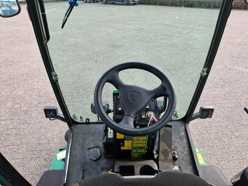 Cortacésped Ransomes HR6010 / 6719 HOURS / 4 WHEEL DRIVE / HYDROSTATIC / 60 HP / AIRCO / CLOSED CABIN / 2008 /: foto 17 Cortacésped Ransomes HR6010 / 6719 HOURS / 4 WHEEL DRIVE / HYDROSTATIC / 60 HP / AIRCO / CLOSED CABIN / 2008 /: foto 17