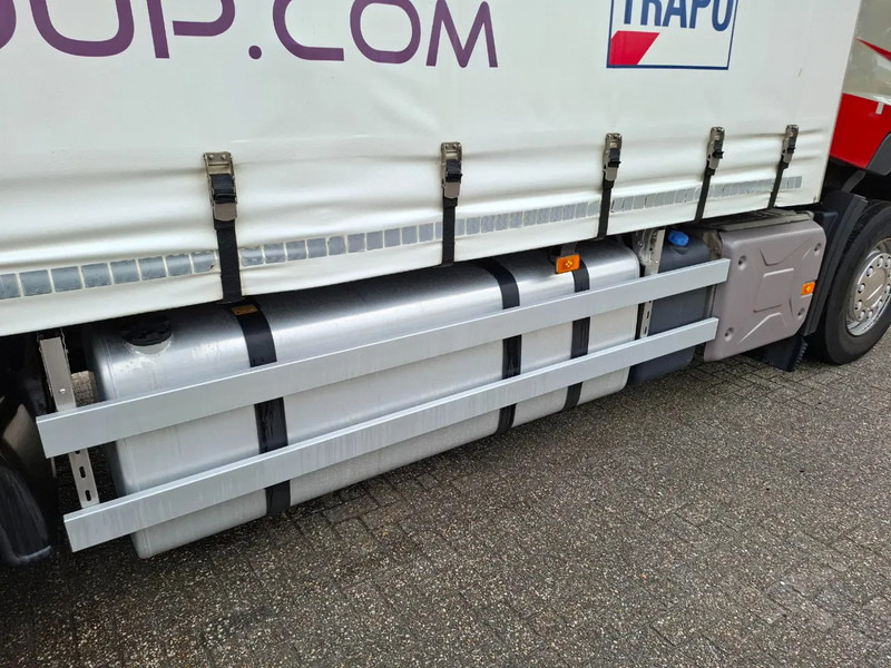 Camión caja cerrada Renault T470 / CLEAN NL TRUCK / TUV:04-11-2025 / SLIDING ROOF / CURTAIN SAILS / SMART TACHO / ACC / LWDS / PLATFORM 2000KG / FRIDGE / AU: foto 11