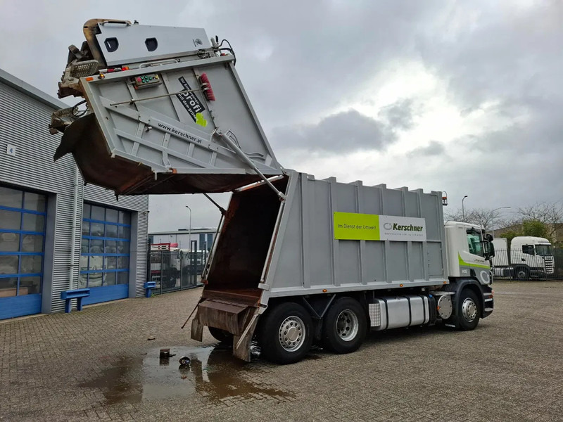 Camión de basura Scania P360 / RETARDER / ONLY:234640 KM / LENKACHSE / AIRCO / WORKING GARBAGE TRUCK / AUTOMATIC / EURO-5 / 2013: foto 9