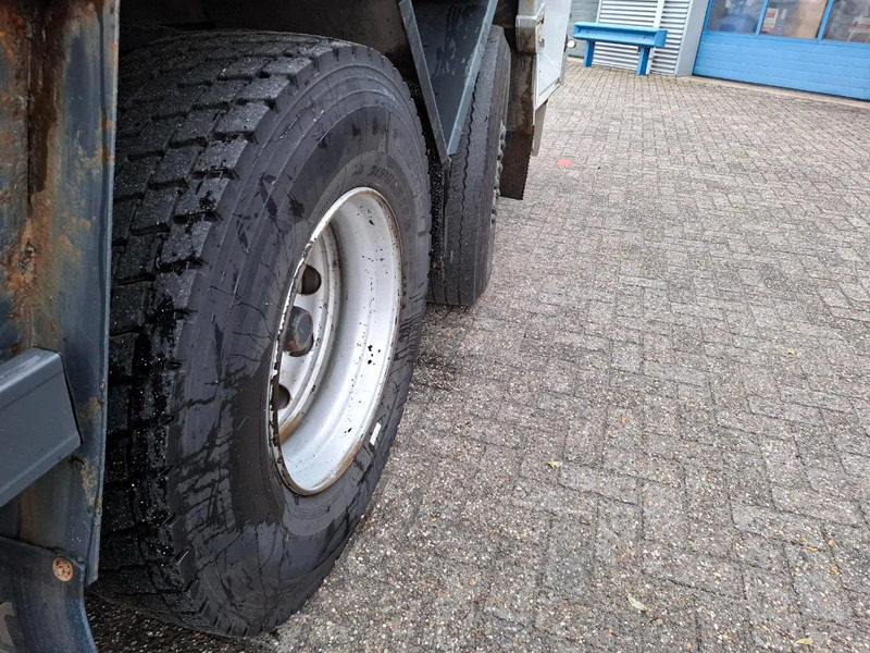 Camión de basura Scania P360 / RETARDER / ONLY:234640 KM / LENKACHSE / AIRCO / WORKING GARBAGE TRUCK / AUTOMATIC / EURO-5 / 2013: foto 17