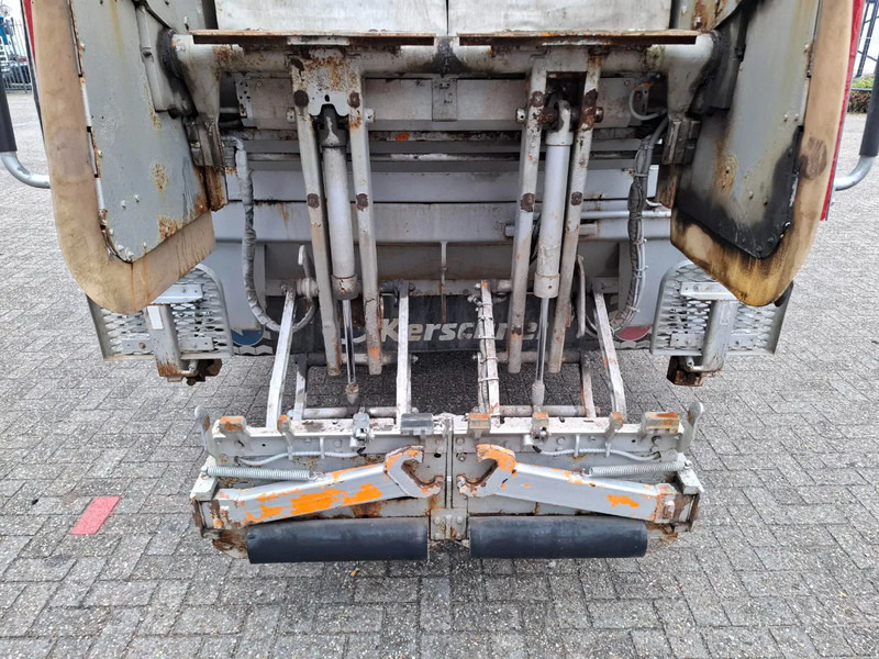 Camión de basura Scania P360 / RETARDER / ONLY:234640 KM / LENKACHSE / AIRCO / WORKING GARBAGE TRUCK / AUTOMATIC / EURO-5 / 2013: foto 20