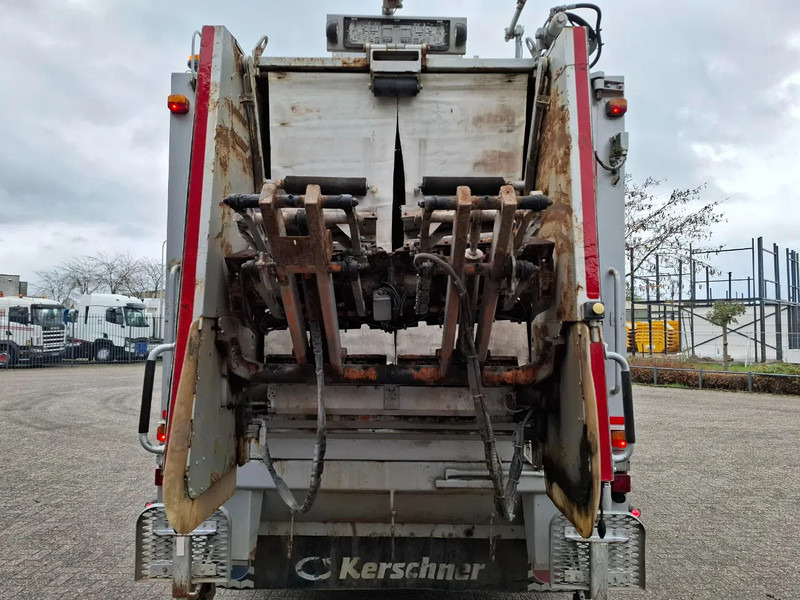 Camión de basura Scania P360 / RETARDER / ONLY:234640 KM / LENKACHSE / AIRCO / WORKING GARBAGE TRUCK / AUTOMATIC / EURO-5 / 2013: foto 7