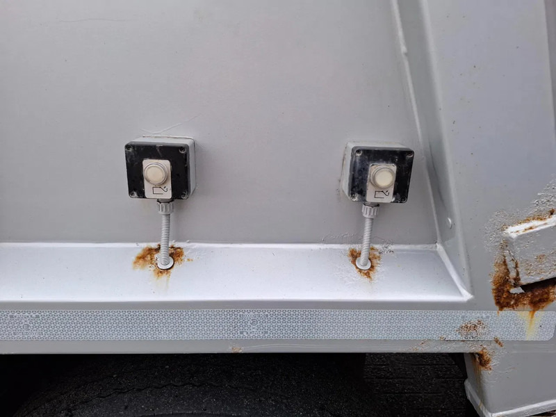 Camión de basura Scania P360 / RETARDER / ONLY:234640 KM / LENKACHSE / AIRCO / WORKING GARBAGE TRUCK / AUTOMATIC / EURO-5 / 2013: foto 18