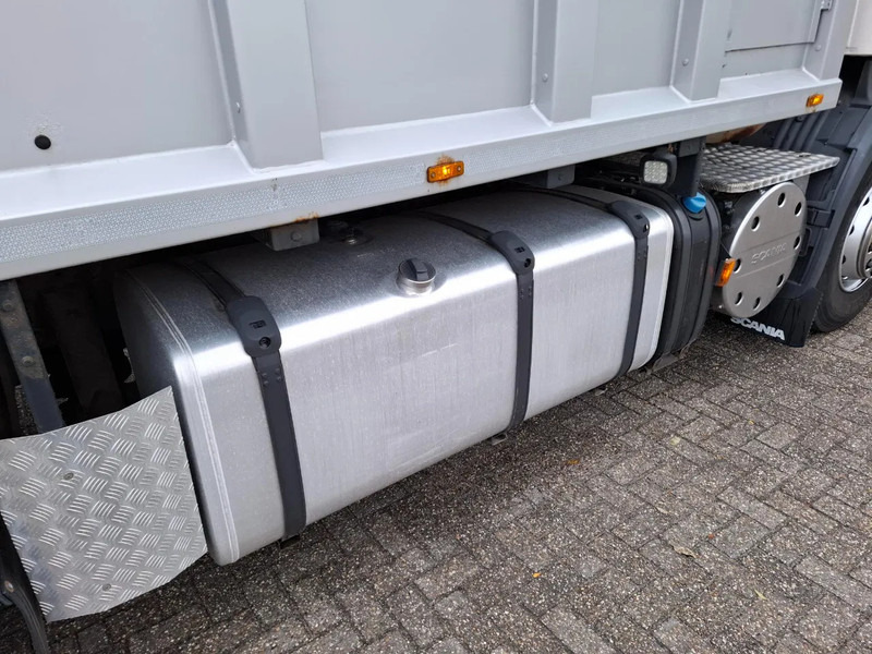 Camión de basura Scania P360 / RETARDER / ONLY:234640 KM / LENKACHSE / AIRCO / WORKING GARBAGE TRUCK / AUTOMATIC / EURO-5 / 2013: foto 13