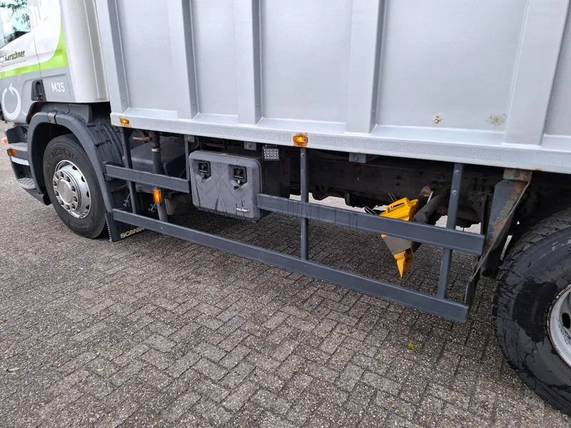 Camión de basura Scania P360 / RETARDER / ONLY:234640 KM / LENKACHSE / AIRCO / WORKING GARBAGE TRUCK / AUTOMATIC / EURO-5 / 2013: foto 12