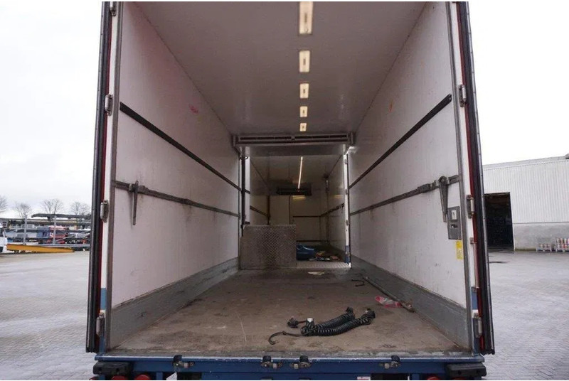 Tracon UDEN TM.180 / NL TRAILER / THROUGH-LOADING SYSTEM / ISOLATED / ALCOA / PLATFORM 2000 KG / 2003 - Remolque frigorífico: foto 5 Tracon UDEN TM.180 / NL TRAILER / THROUGH-LOADING SYSTEM / ISOLATED / ALCOA / PLATFORM 2000 KG / 2003 - Remolque frigorífico: foto 5