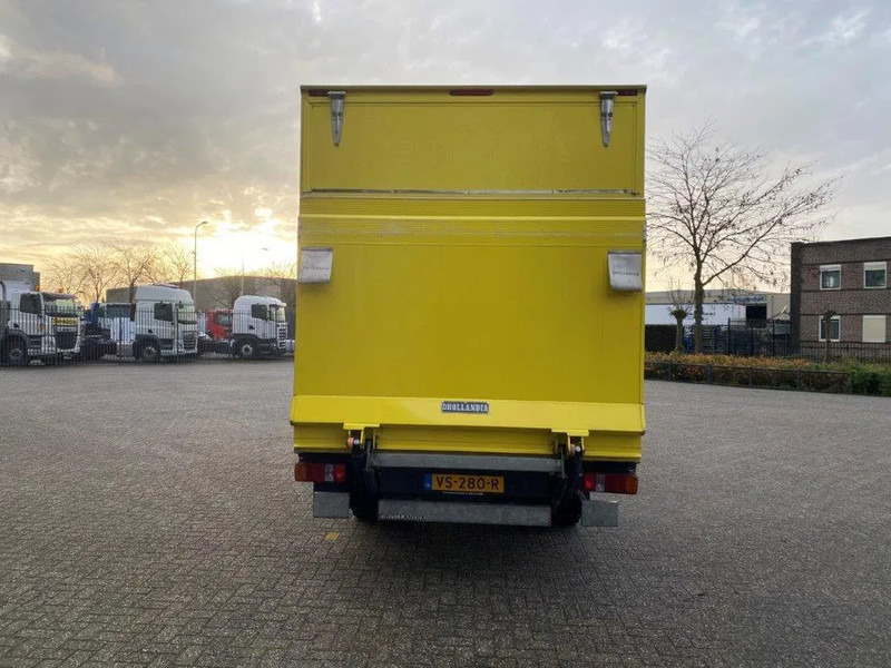 Volkswagen Crafter / NL VAN / PLATFORM / DOUBLE AIR REAR / TEMPOMAAT / AIRCO / ONLY:228596 KM / MANUAL / EURO- / 2015 - Furgón: foto 5 Volkswagen Crafter / NL VAN / PLATFORM / DOUBLE AIR REAR / TEMPOMAAT / AIRCO / ONLY:228596 KM / MANUAL / EURO- / 2015 - Furgón: foto 5