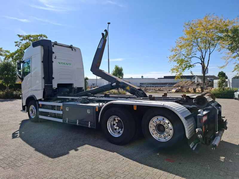 Volvo FH4-500 / VEB+ / HOOK 22 TON / LIFT+LENKACHSE / TUV:02-02-2026 / FULL-AIR / LWDS / NAVI / ALCOA / AUTOMATIC / EURO-6 / 2017 - Camión multibasculante: foto 5 Volvo FH4-500 / VEB+ / HOOK 22 TON / LIFT+LENKACHSE / TUV:02-02-2026 / FULL-AIR / LWDS / NAVI / ALCOA / AUTOMATIC / EURO-6 / 2017 - Camión multibasculante: foto 5