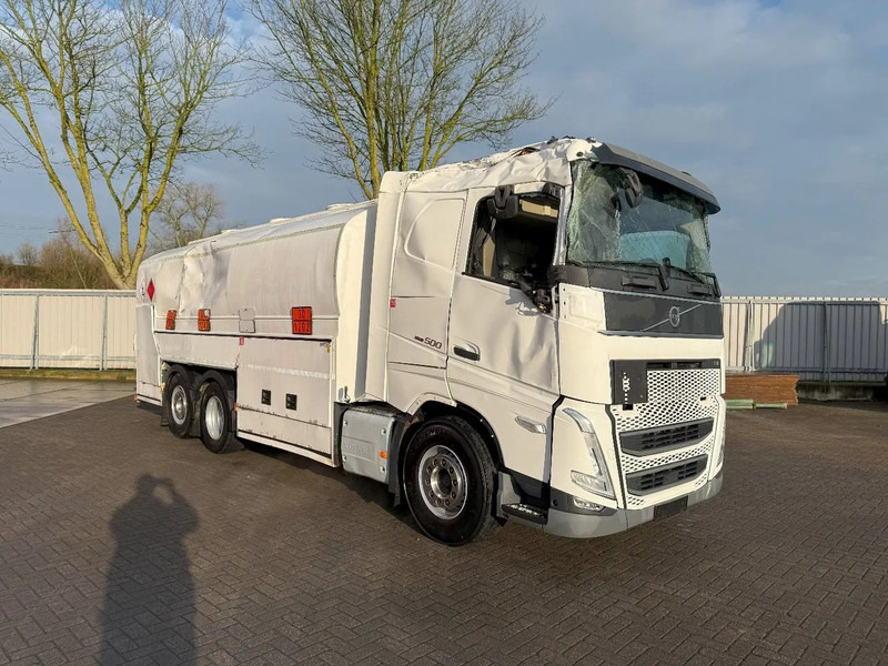 Volvo FH5-500 6X2 / ENGINE RUNNING / LIFT+LENKACHSE / FULL AIR / ADR / EUROTANK / 9-TON FRONT AXLE / EURO-6 / 2022 - Camión cisterna: foto 2 Volvo FH5-500 6X2 / ENGINE RUNNING / LIFT+LENKACHSE / FULL AIR / ADR / EUROTANK / 9-TON FRONT AXLE / EURO-6 / 2022 - Camión cisterna: foto 2
