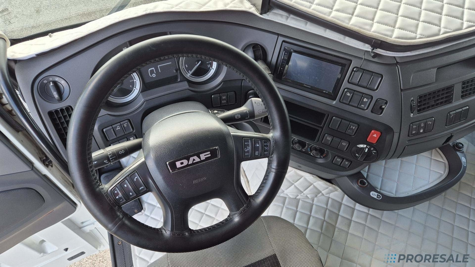 DAF XF 460 FT SC EURO 6 + HYDRAULIKA - Cabeza tractora: foto 4 DAF XF 460 FT SC EURO 6 + HYDRAULIKA - Cabeza tractora: foto 4