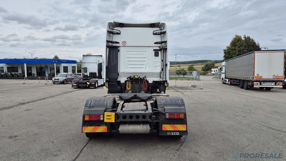 IVECO STRALIS AS440/48T LOW DECK EURO 6 - Cabeza tractora: foto 2 IVECO STRALIS AS440/48T LOW DECK EURO 6 - Cabeza tractora: foto 2