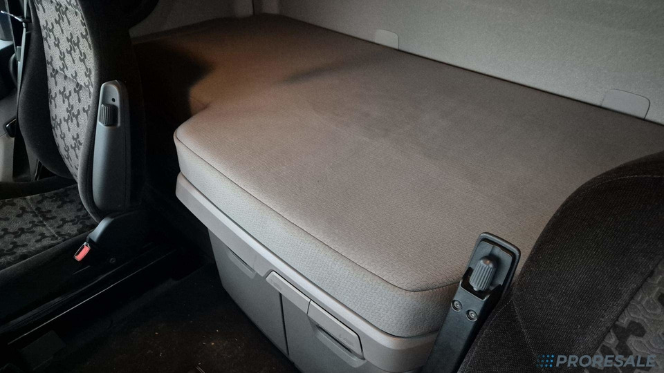 SCANIA S450 N323 TOP LINE EURO 6 - Cabeza tractora: foto 5 SCANIA S450 N323 TOP LINE EURO 6 - Cabeza tractora: foto 5