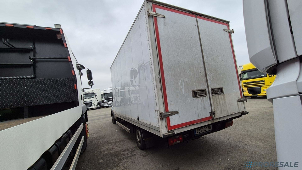 IVECO DAILY 35S16 skříň - 8 palet - Furgoneta caja cerrada: foto 3 IVECO DAILY 35S16 skříň - 8 palet - Furgoneta caja cerrada: foto 3
