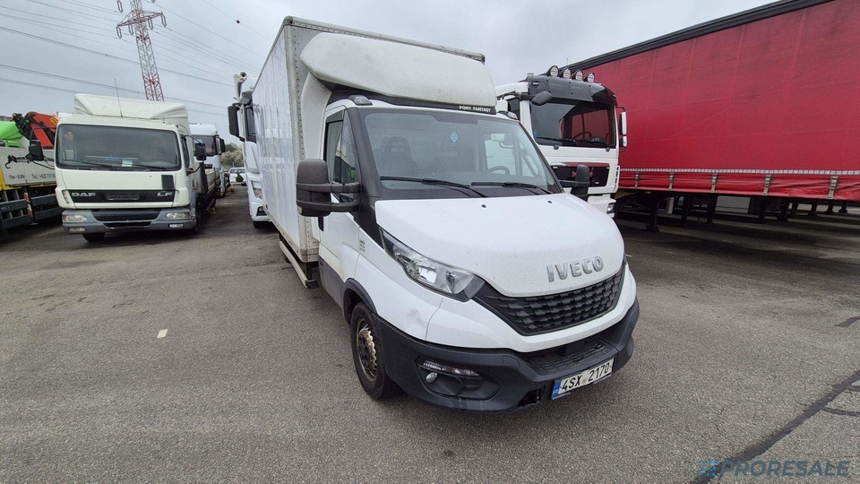 IVECO DAILY 35S16 skříň - 8 palet - Furgoneta caja cerrada: foto 1 IVECO DAILY 35S16 skříň - 8 palet - Furgoneta caja cerrada: foto 1