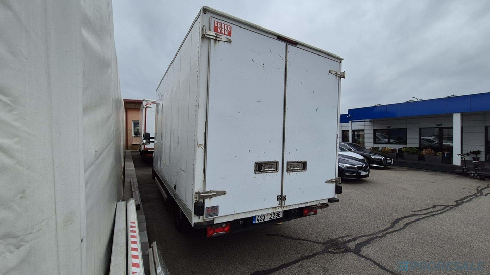 IVECO DAILY 35S16 skříň - 8 palet - Furgoneta caja cerrada: foto 3 IVECO DAILY 35S16 skříň - 8 palet - Furgoneta caja cerrada: foto 3