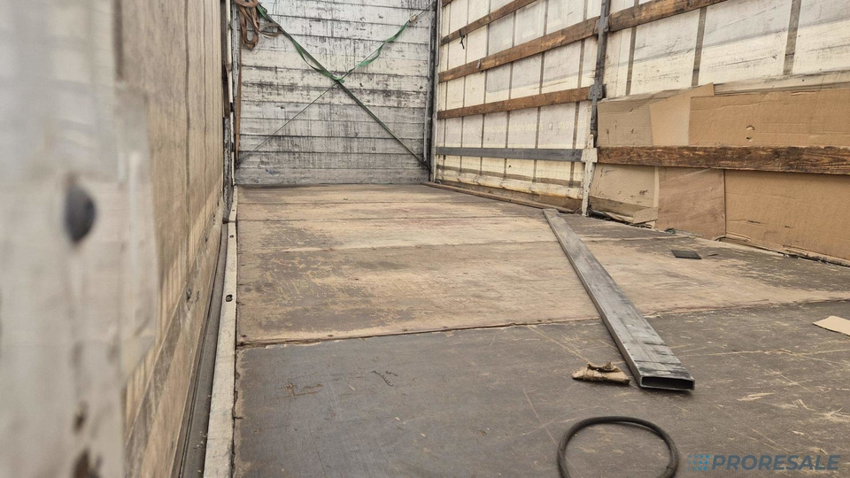 IVECO EUROCARGO ML 120E25 EURO 5 - valník s plachtou - Camión lona: foto 3 IVECO EUROCARGO ML 120E25 EURO 5 - valník s plachtou - Camión lona: foto 3