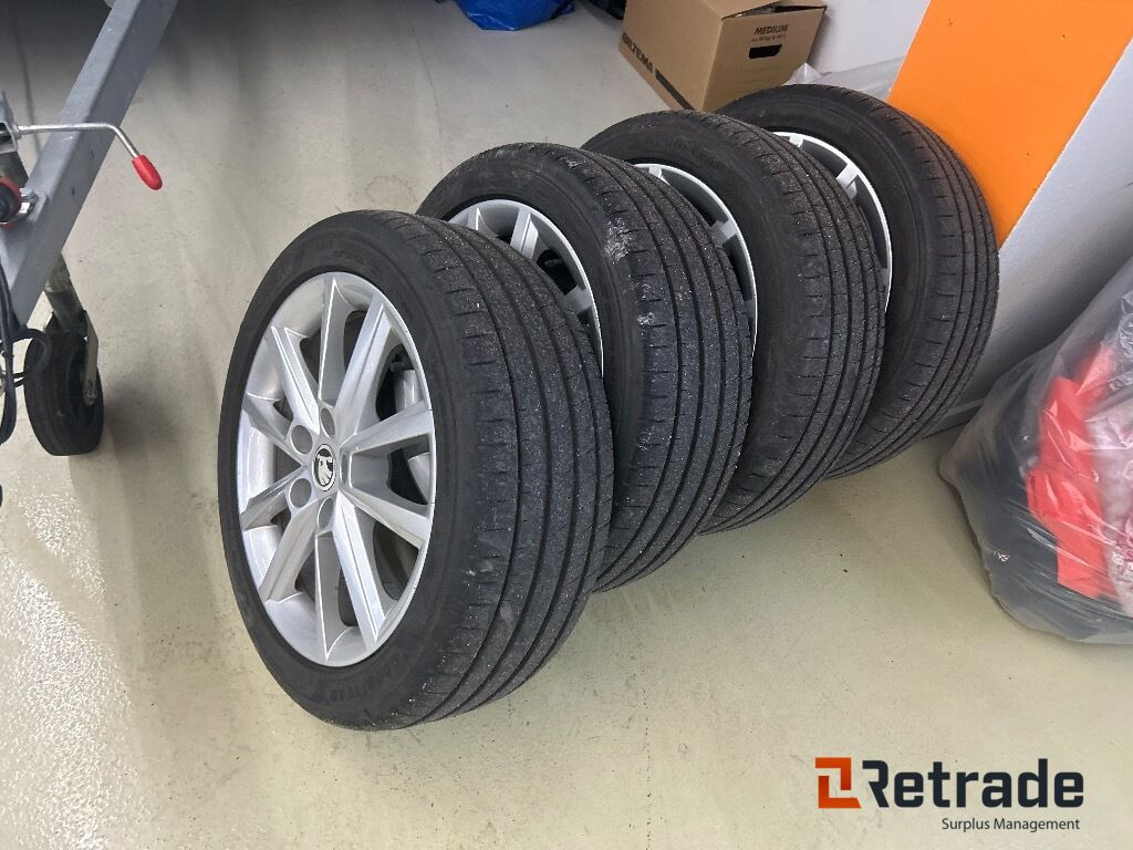 Coche 2016 Personbil SKODA OCTAVIA 1.8 TSI 180 hk 4x4 Style 6DSG EU-Godkjent: foto 28 Coche 2016 Personbil SKODA OCTAVIA 1.8 TSI 180 hk 4x4 Style 6DSG EU-Godkjent: foto 28