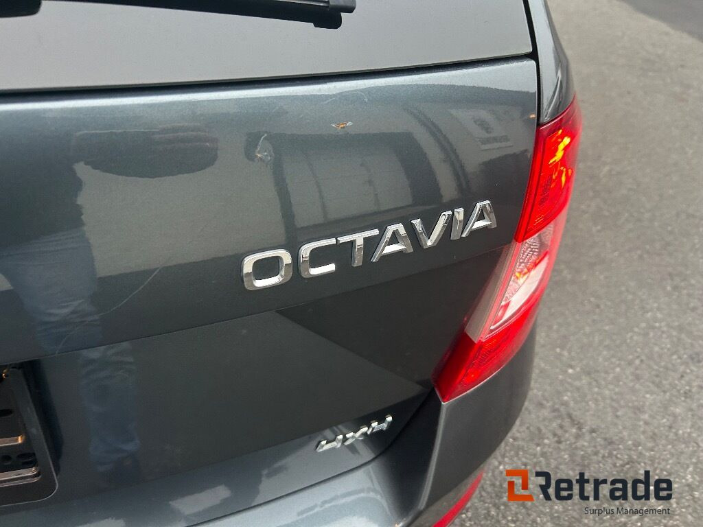 Coche 2016 Personbil SKODA OCTAVIA 1.8 TSI 180 hk 4x4 Style 6DSG EU-Godkjent: foto 9 Coche 2016 Personbil SKODA OCTAVIA 1.8 TSI 180 hk 4x4 Style 6DSG EU-Godkjent: foto 9